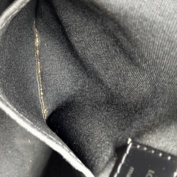 Louis Vuitton Damier Crossbody bag - Picture 14 of 16